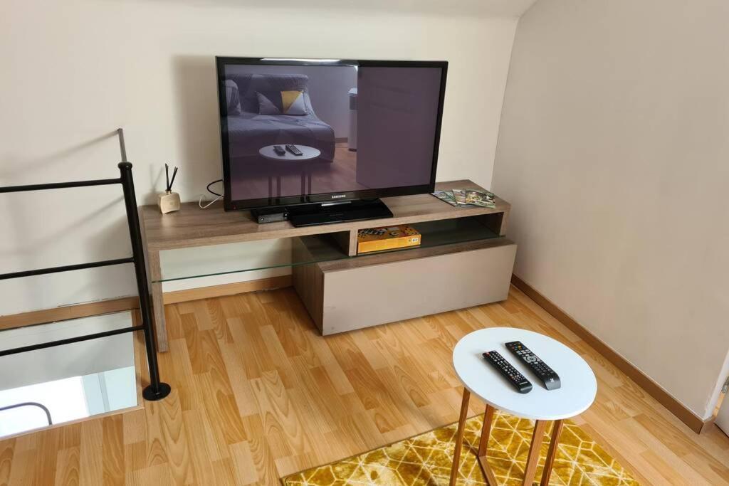 Au Petit Ravel Loft Cosy Au Coeur De La Nature Appartement Bernissart Buitenkant foto